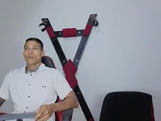 hana_and_zeta2 live webcam thumbnail