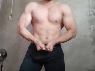 handsomeboy1414 live webcam thumbnail