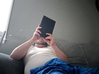 handsomedaddy198924 live webcam thumbnail