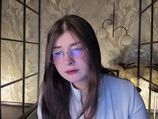 haniawish live webcam thumbnail