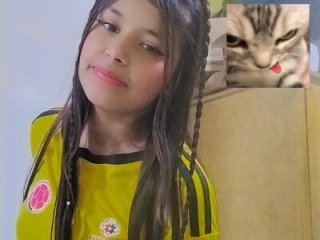 hanna_ross27 live webcam thumbnail