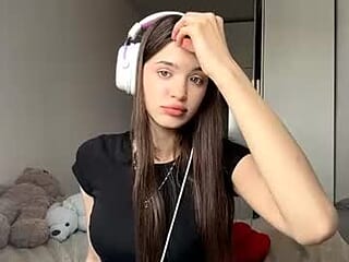 hannabuziak live webcam thumbnail