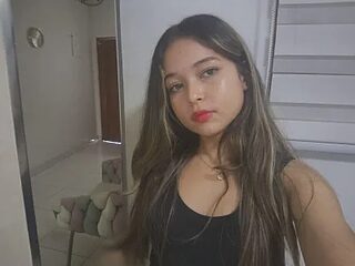 hannah__stp live webcam thumbnail