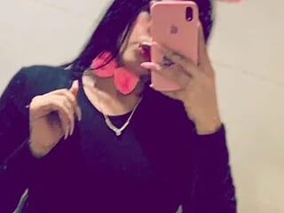 hannah_carters8 live webcam thumbnail