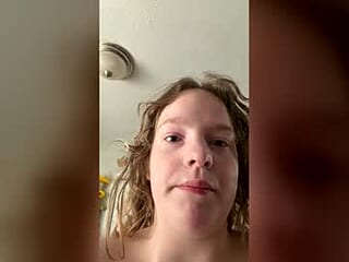 happysnowbunny24 live webcam thumbnail
