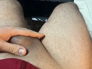 hard-cockkk live webcam thumbnail