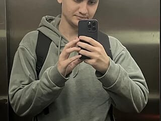 hazel_boy live webcam thumbnail