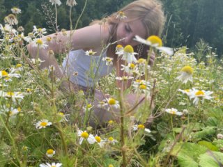 HelenMartines live webcam thumbnail