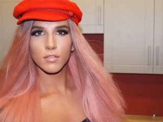 HelenSpellman live webcam thumbnail