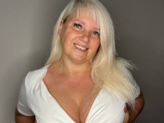 Hella_Fabel live webcam thumbnail