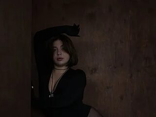 HermioneMoon live webcam thumbnail