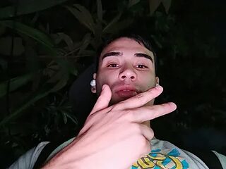 HeteroBooy014 live webcam thumbnail