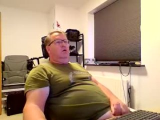 henrikrp1971 live webcam thumbnail