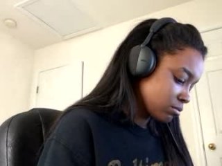 heyyou301990 live webcam thumbnail