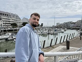 HHugooo77 live webcam thumbnail
