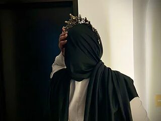 HijabiMilff live webcam thumbnail