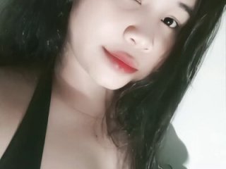 Hilary118 live webcam thumbnail