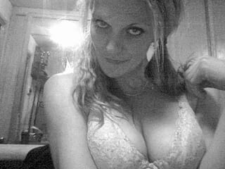 HinoByeFelicia live webcam thumbnail