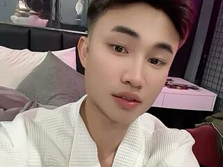 Hoanganhdayroii live webcam thumbnail