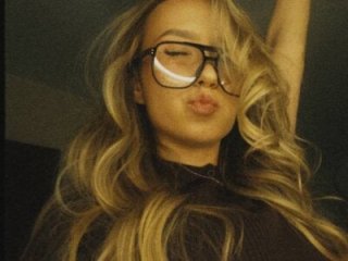 HollisBeckett live webcam thumbnail