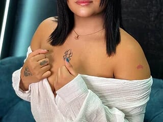 HoneyBunXXX live webcam thumbnail