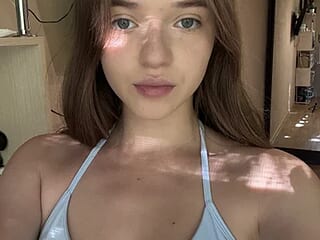 Honey_Alicia live webcam thumbnail