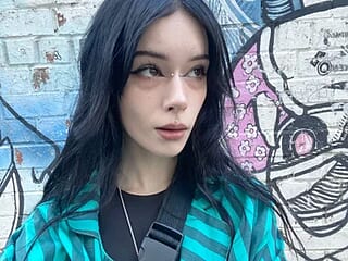 Honey_Mollyy live webcam thumbnail