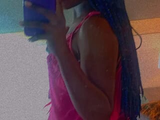 Honey__Black_18 live webcam thumbnail