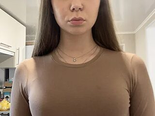 HoneysPiee live webcam thumbnail