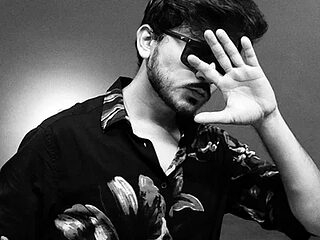 HornyAshar live webcam thumbnail