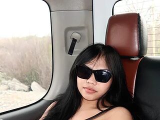HotAsianGabby69 live webcam thumbnail