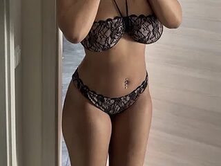 HotCherryZz live webcam thumbnail