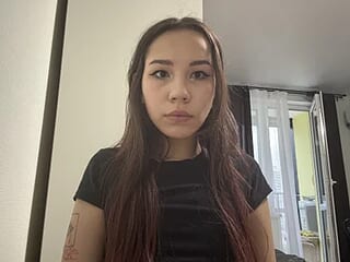 HotGirlMilla live webcam thumbnail