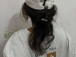 HotQueenSri live webcam thumbnail