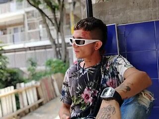 Hot_Gaara_ live webcam thumbnail