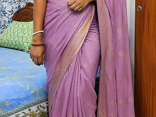 Hot_Urvashi_ live webcam thumbnail