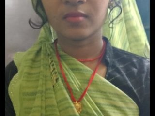 Hot_bbbb live webcam thumbnail