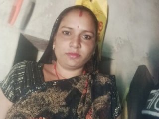 Hot_hiuj live webcam thumbnail