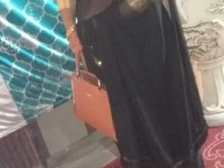 Hot_indian_Milf live webcam thumbnail