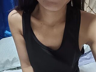 Hotsquirter_10 live webcam thumbnail