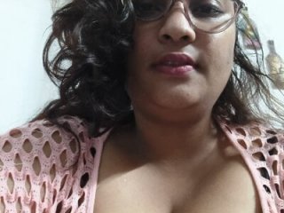 HottyOlly live webcam thumbnail