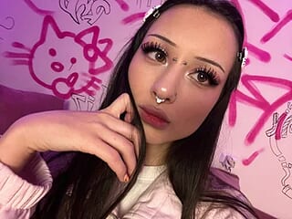 holypinkie14 live webcam thumbnail