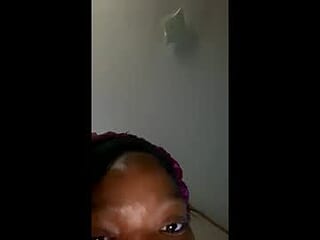 honeybaby44446 live webcam thumbnail