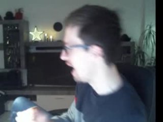 horny_sexy_1 live webcam thumbnail