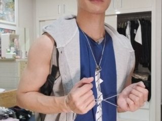 horny_slavedog live webcam thumbnail