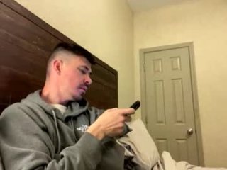 hornyboi2710 live webcam thumbnail