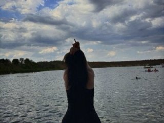 hornyprincess19 live webcam thumbnail