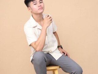 hot_emman live webcam thumbnail