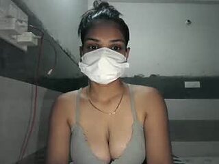 hot_jannt live webcam thumbnail