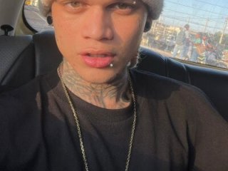 hot_man05 live webcam thumbnail